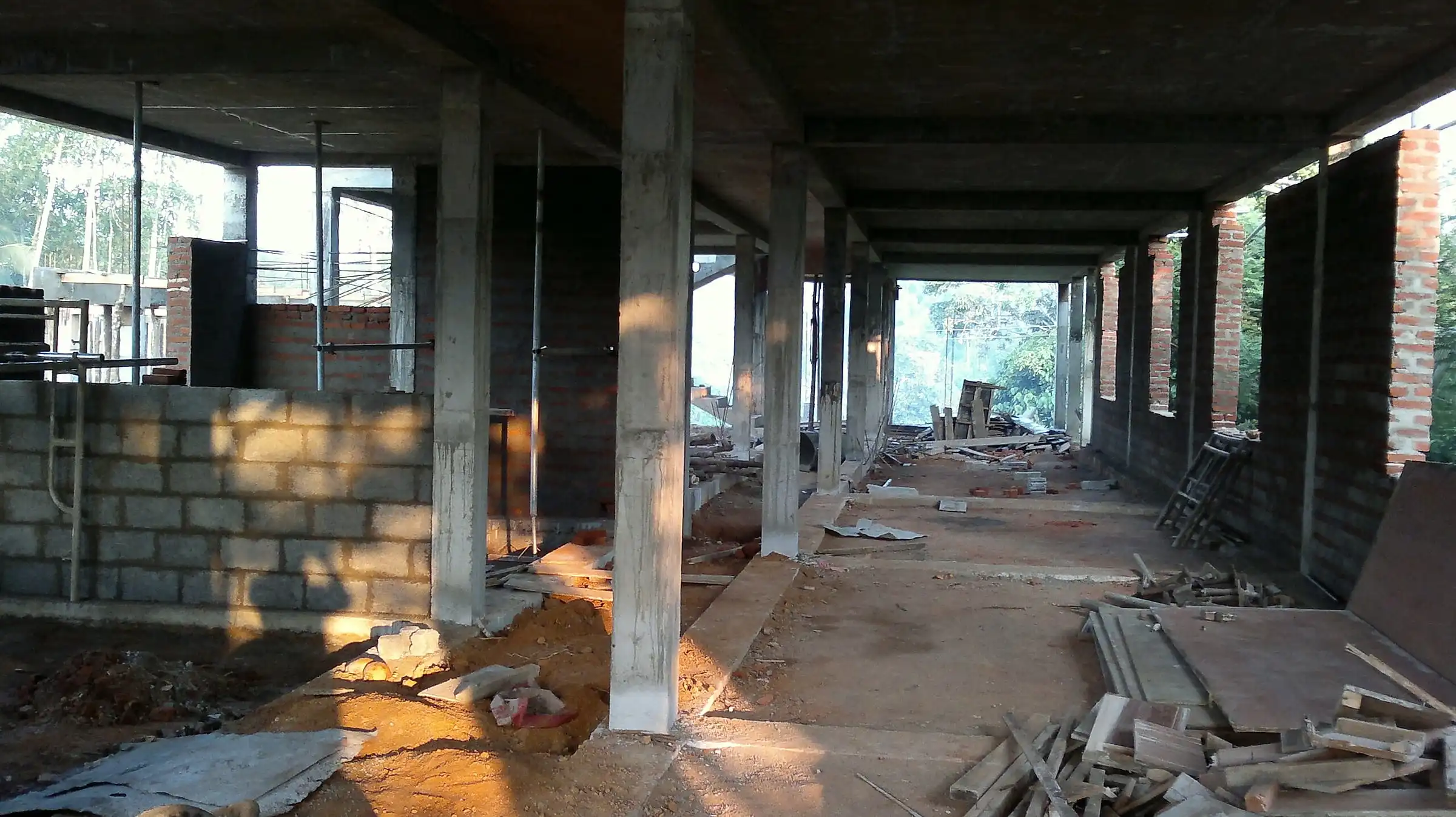 Construction status, photo 58