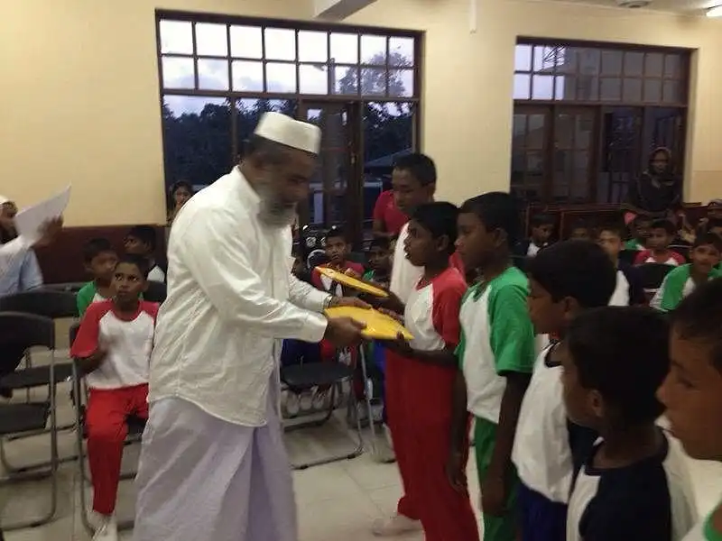Najeeb Hajiyar handing over the prizes