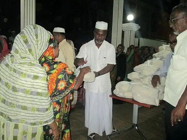 Distribution of Fitra Meat & Rice 6 August 2013