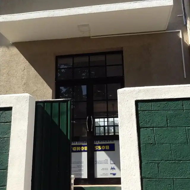 Construction status, photo 9