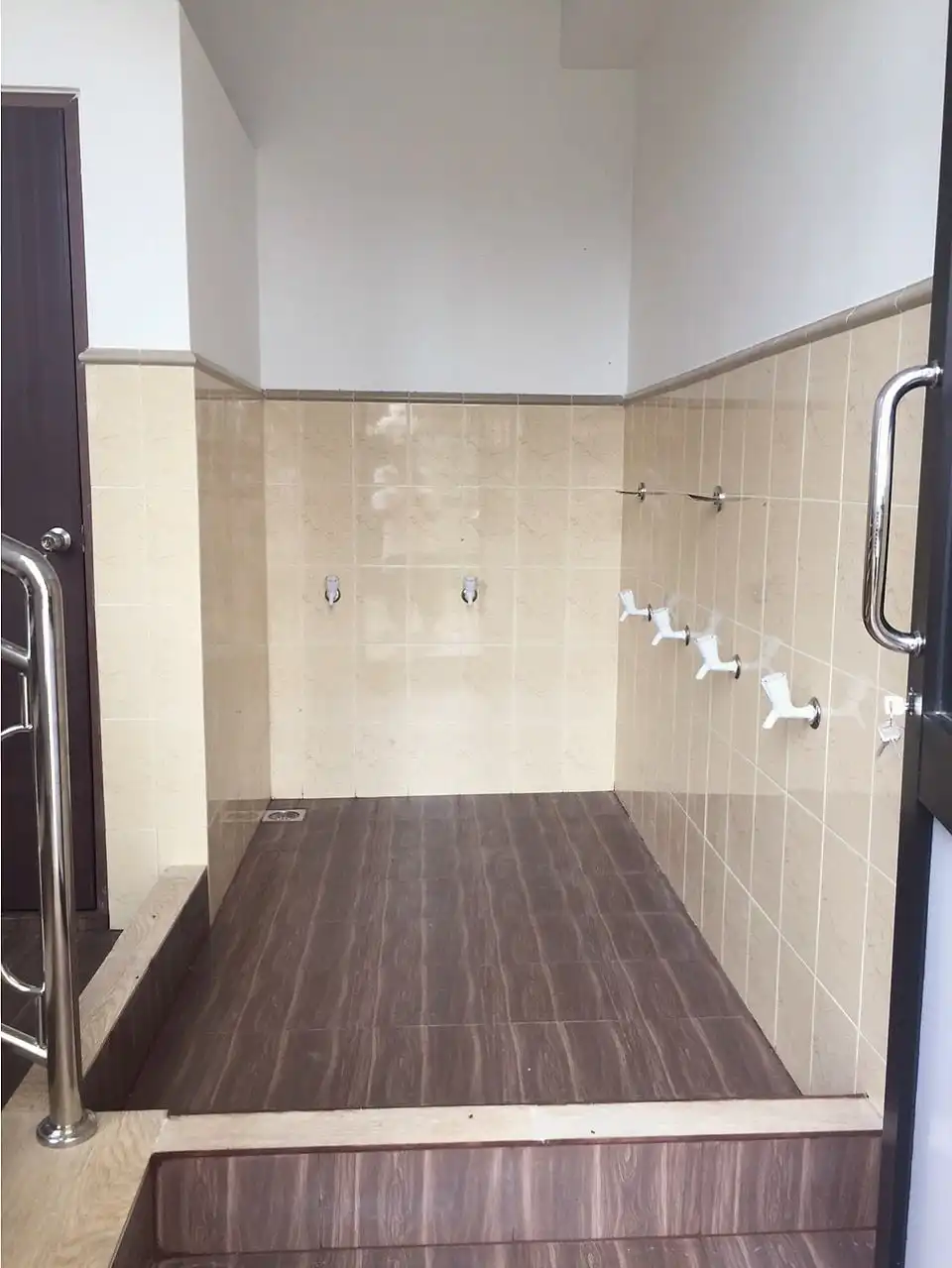 Women’s Wudu & Toilet Area