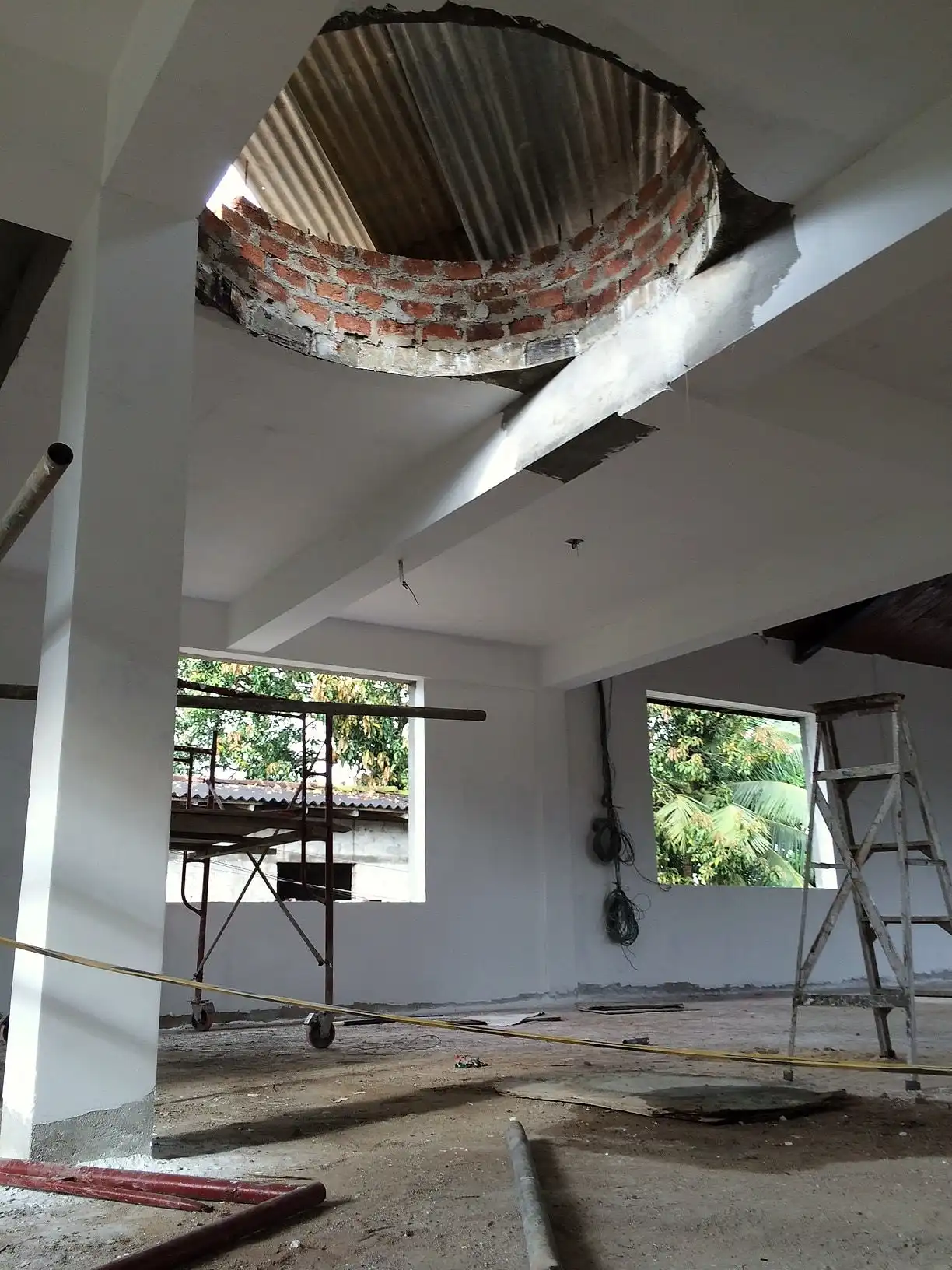 Construction status, photo 26