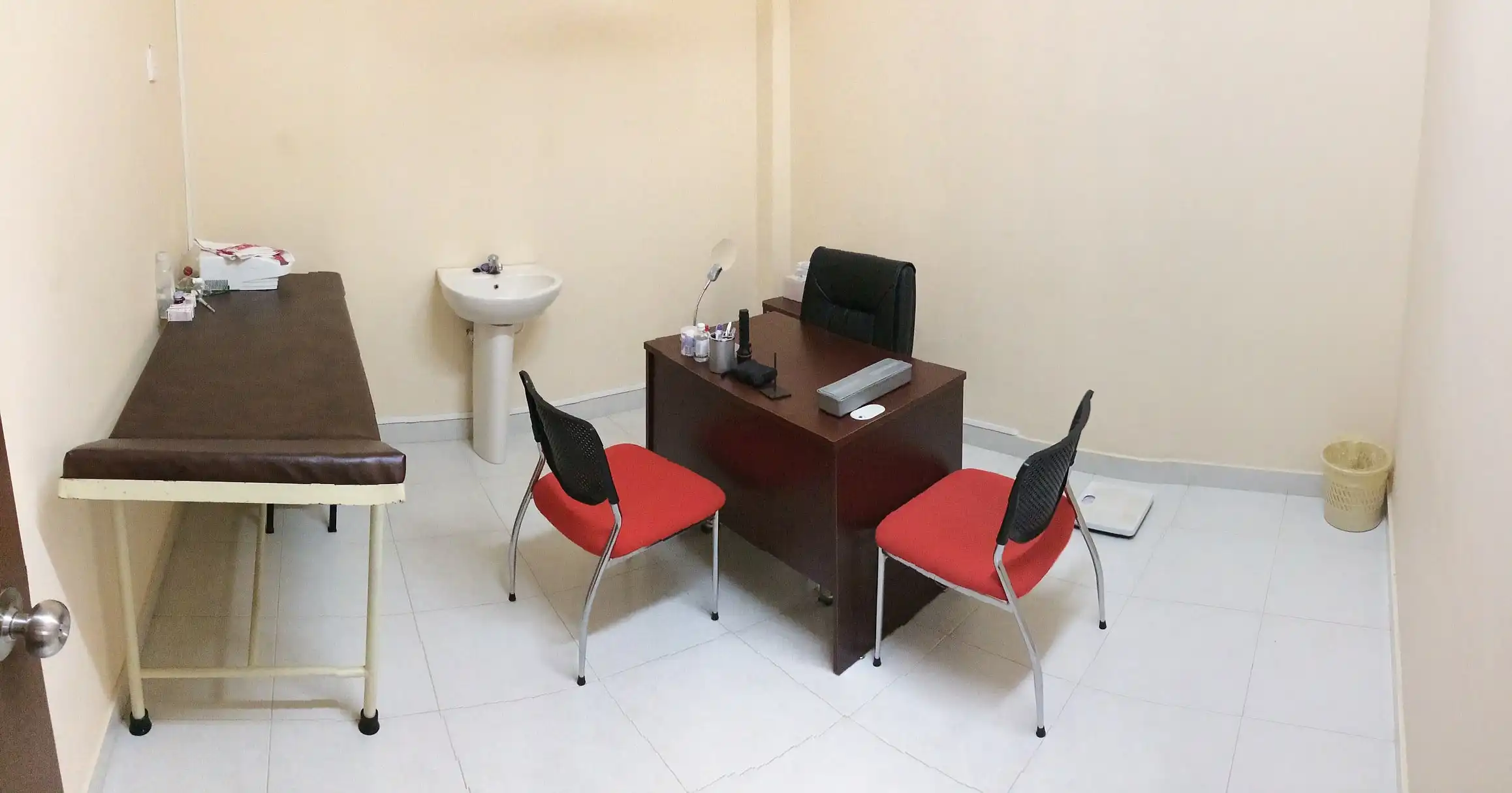 Medical Clinic Examination room 1